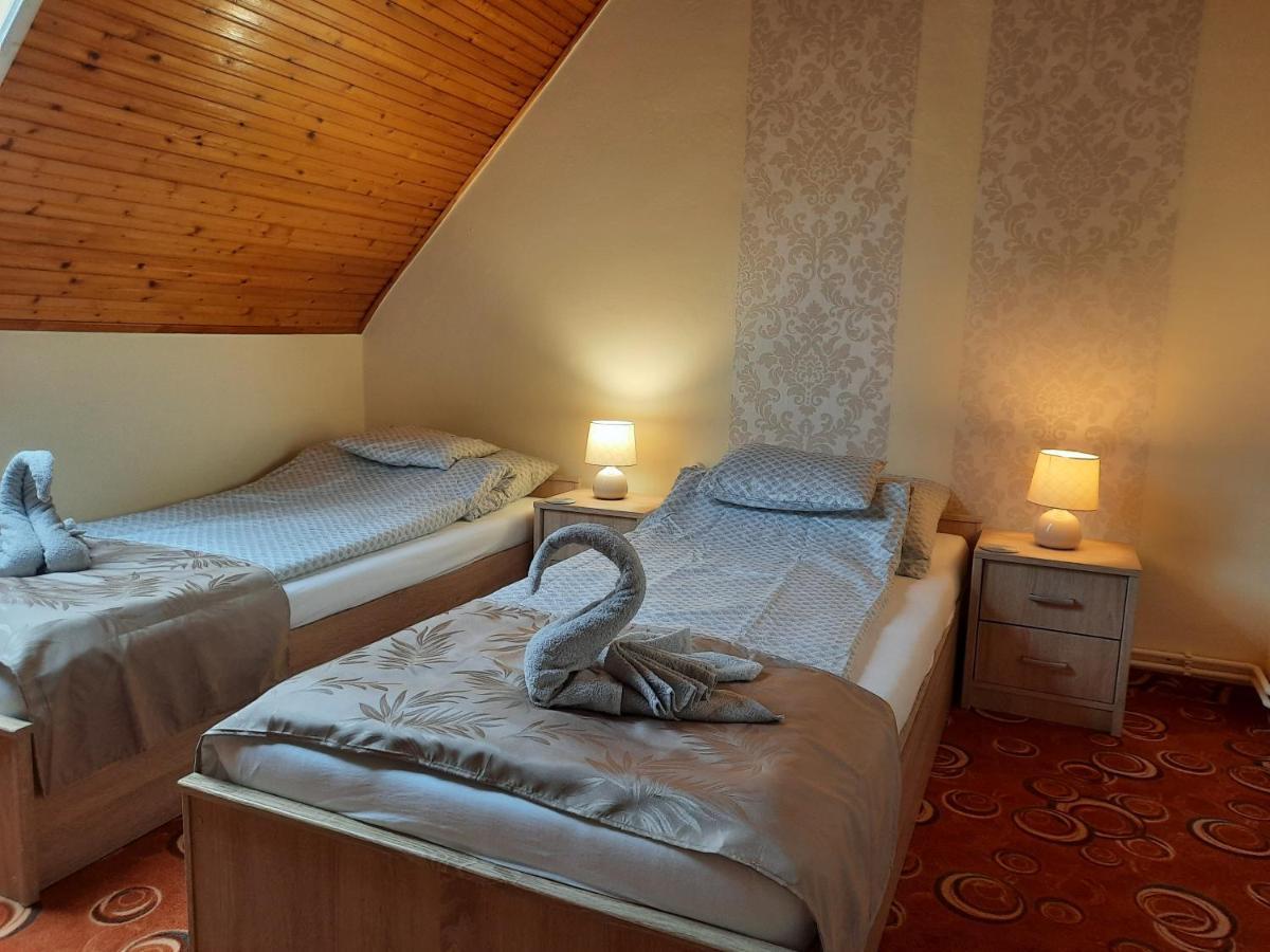 For You Apartman Gyula Exterior photo